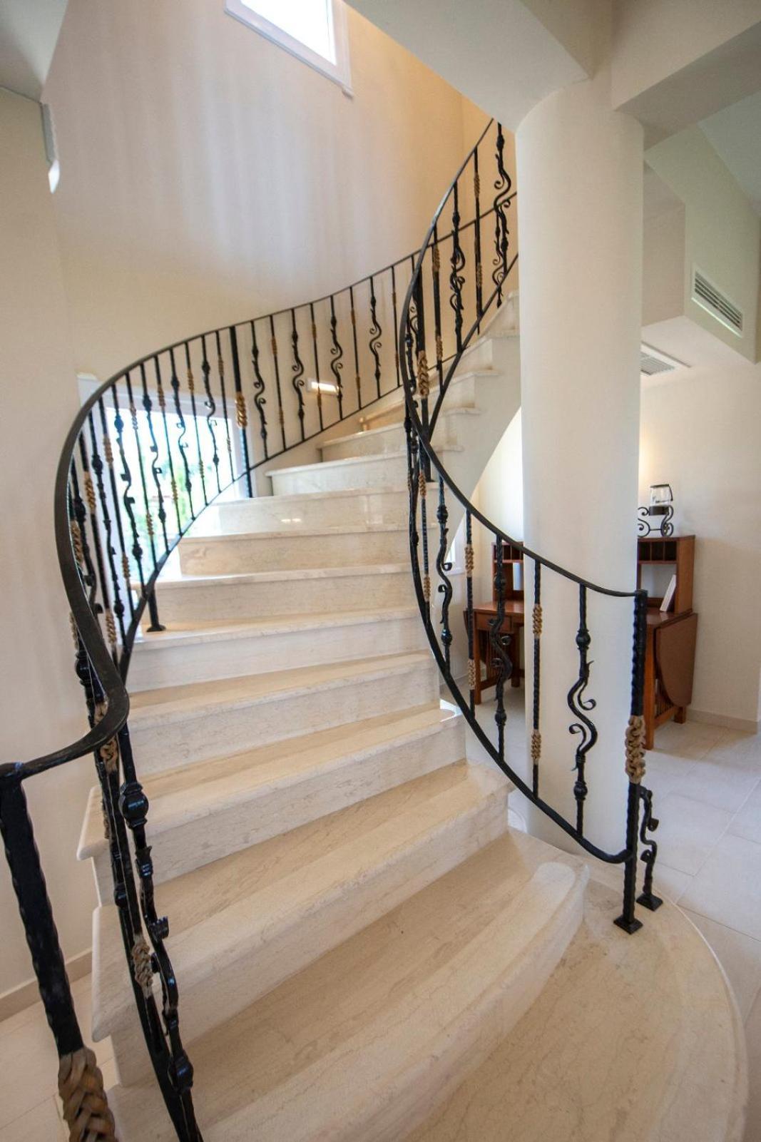 Villa Balatsinos